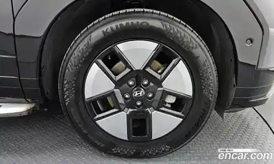 Hyundai Santa Fe 2024 1.6 Автомат в Москве № 126027, миниатюра 5