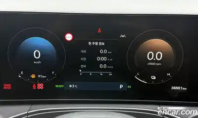 Hyundai Santa Fe 2024 1.6 Автомат в Москве № 126027, миниатюра 8