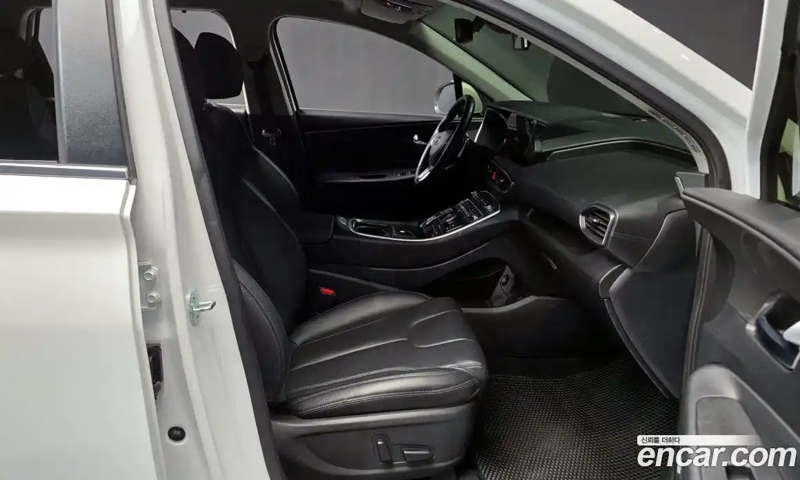 Hyundai Santa Fe 2021 2.5 Автомат в Москве № 128174, фото 16