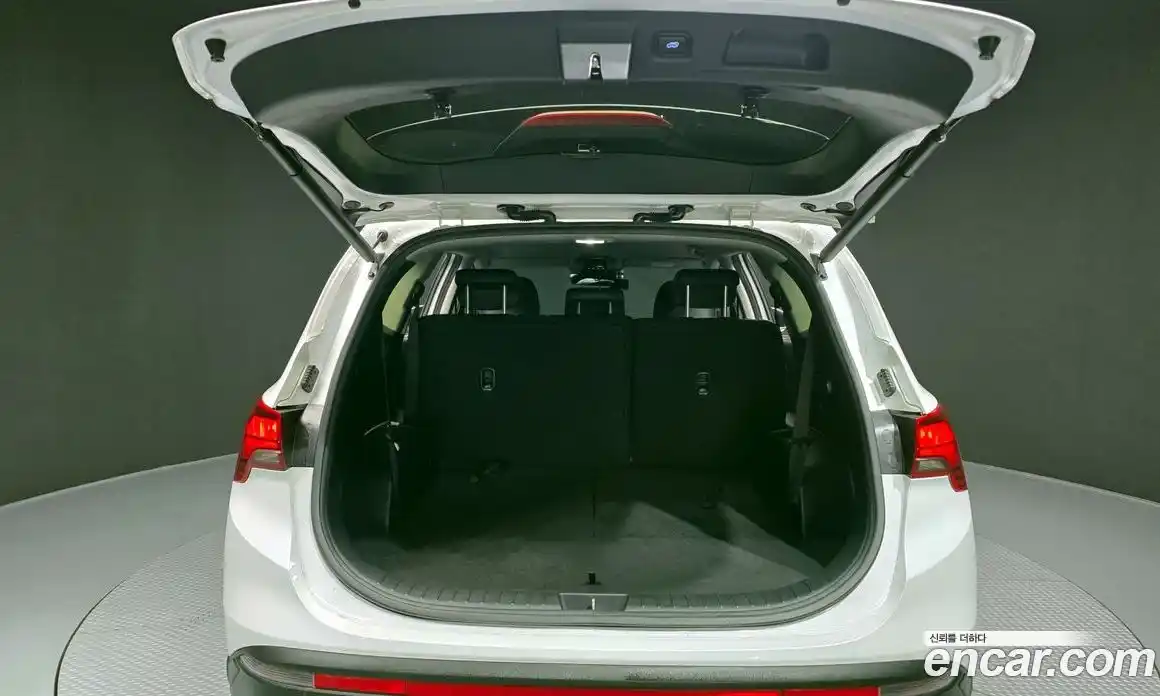 Hyundai Santa Fe 2021 2.5 Автомат в Москве № 128174, фото 19