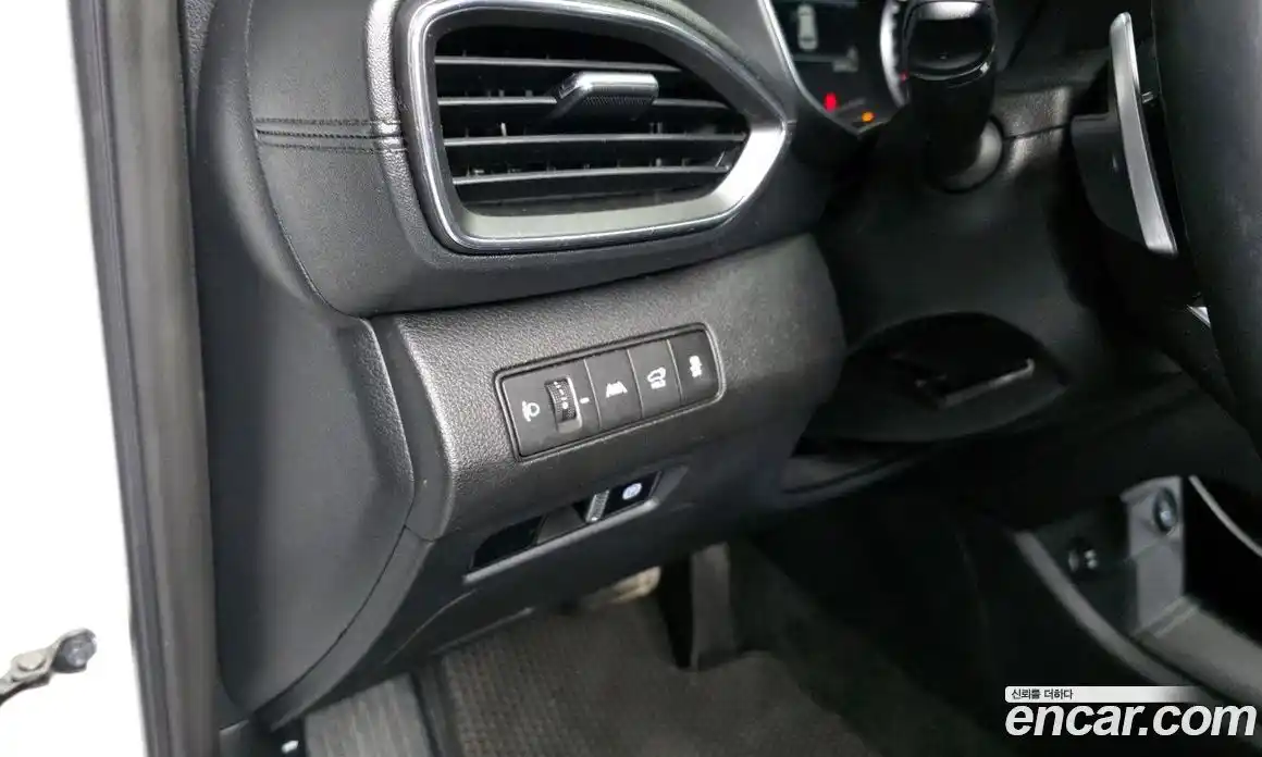 Hyundai Santa Fe 2021 2.5 Автомат в Москве № 128174, фото 8