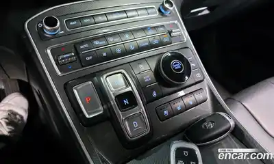 Hyundai Santa Fe 2021 2.5 Автомат в Москве № 128174, миниатюра 9