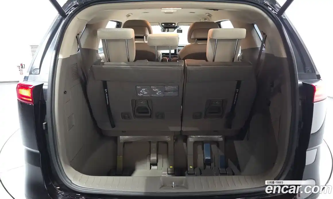 Kia Canival 2023 2.2 Автомат в Москве № 128544, фото 16