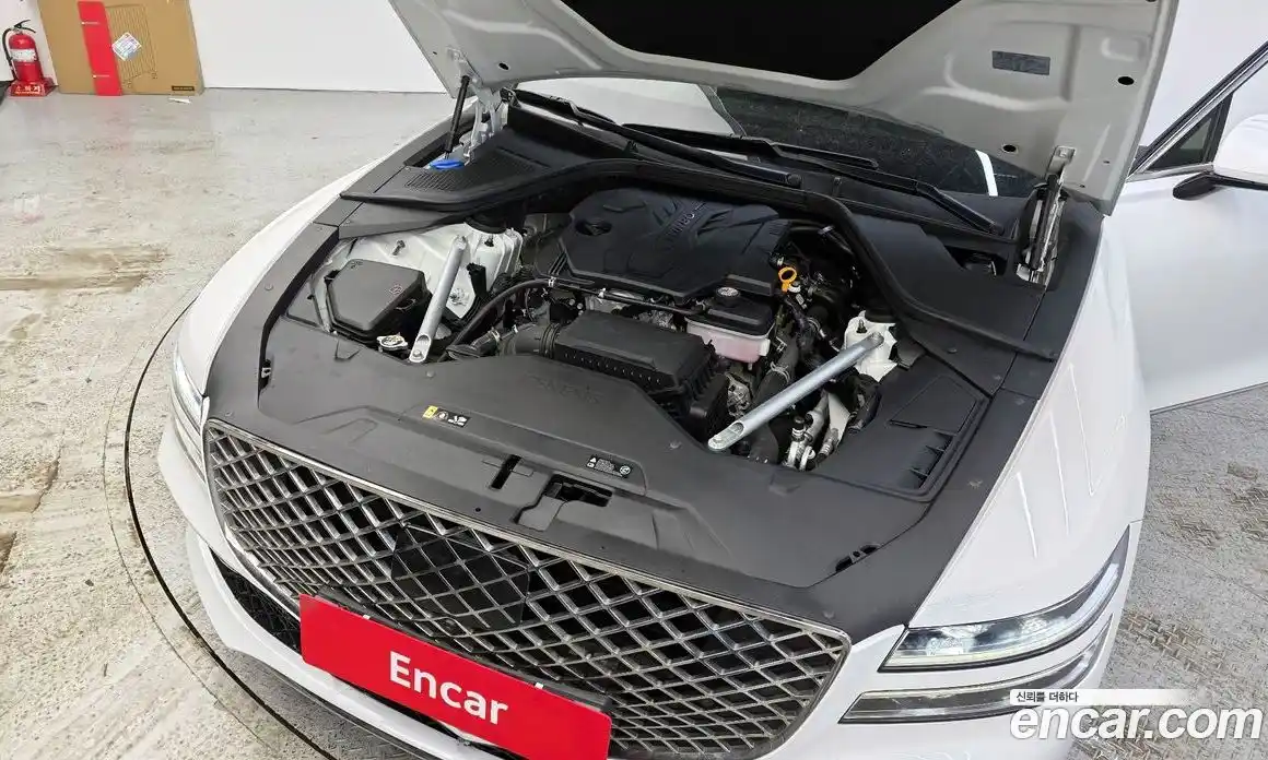 Genesis G80 2023 2.5 Автомат в Москве № 12876, фото 1