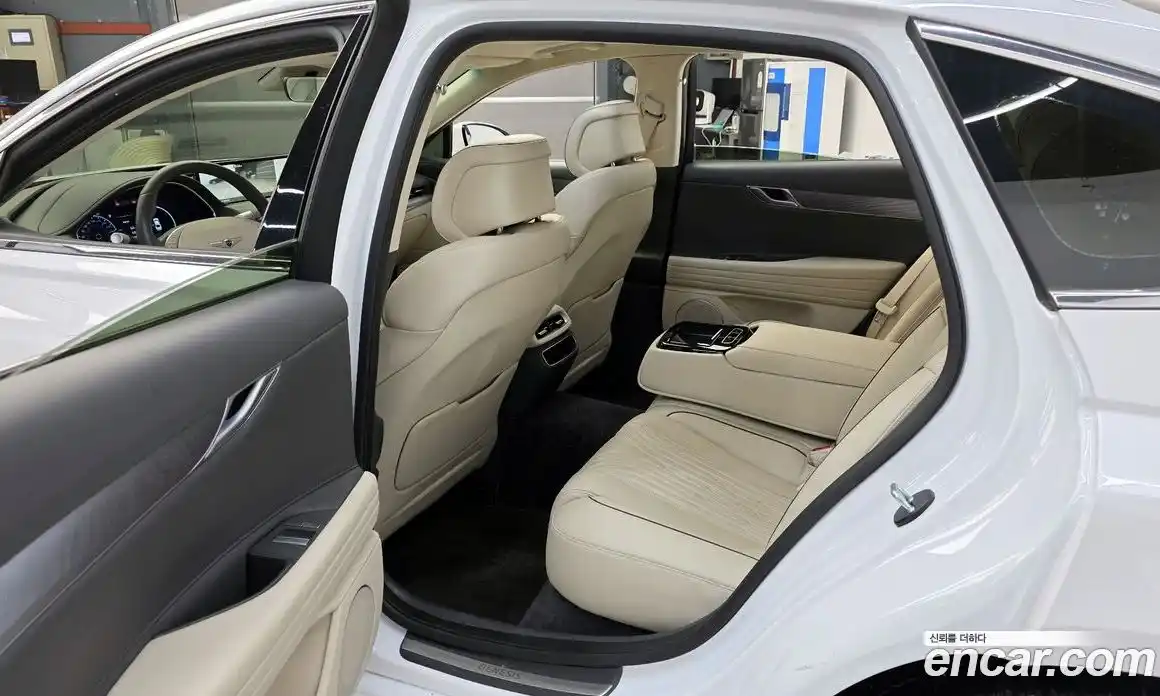 Genesis G80 2023 2.5 Автомат в Москве № 12876, фото 8