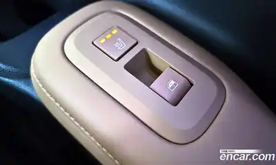 Hyundai Santa Fe 2024 2.5 Автомат в Москве № 130533, миниатюра 6