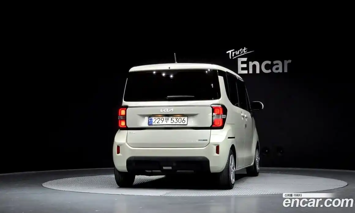 Kia Ray 2023 1.0 Автомат в Москве № 130571, фото 6