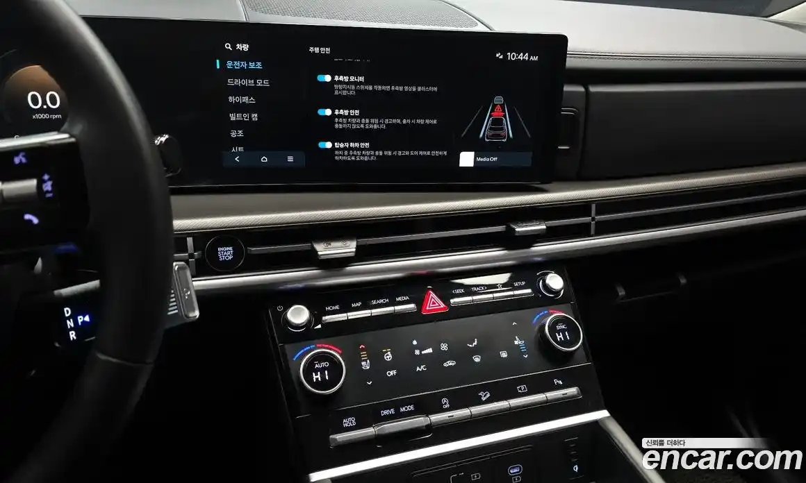 Hyundai Santa Fe 2024 2.5 Автомат в Москве № 130723, фото 16