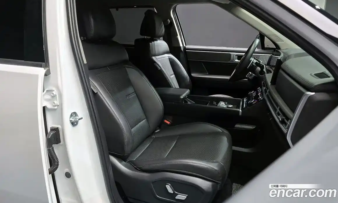 Hyundai Santa Fe 2024 2.5 Автомат в Москве № 130723, фото 8