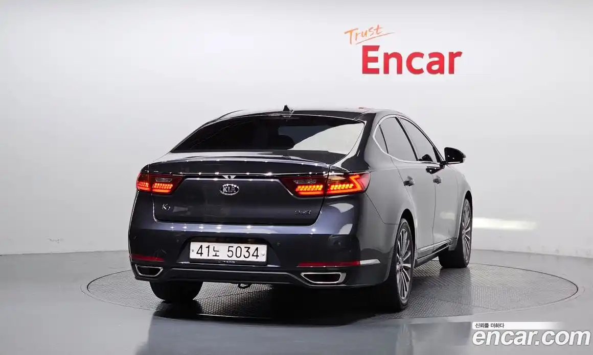 Kia K7 2017 2.2 Автомат в Москве № 133080, фото 4