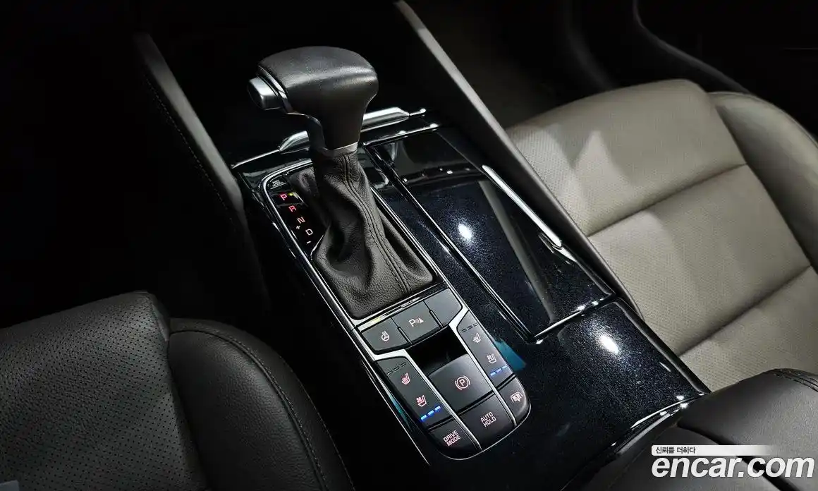 Kia K7 2017 2.2 Автомат в Москве № 133080, фото 9