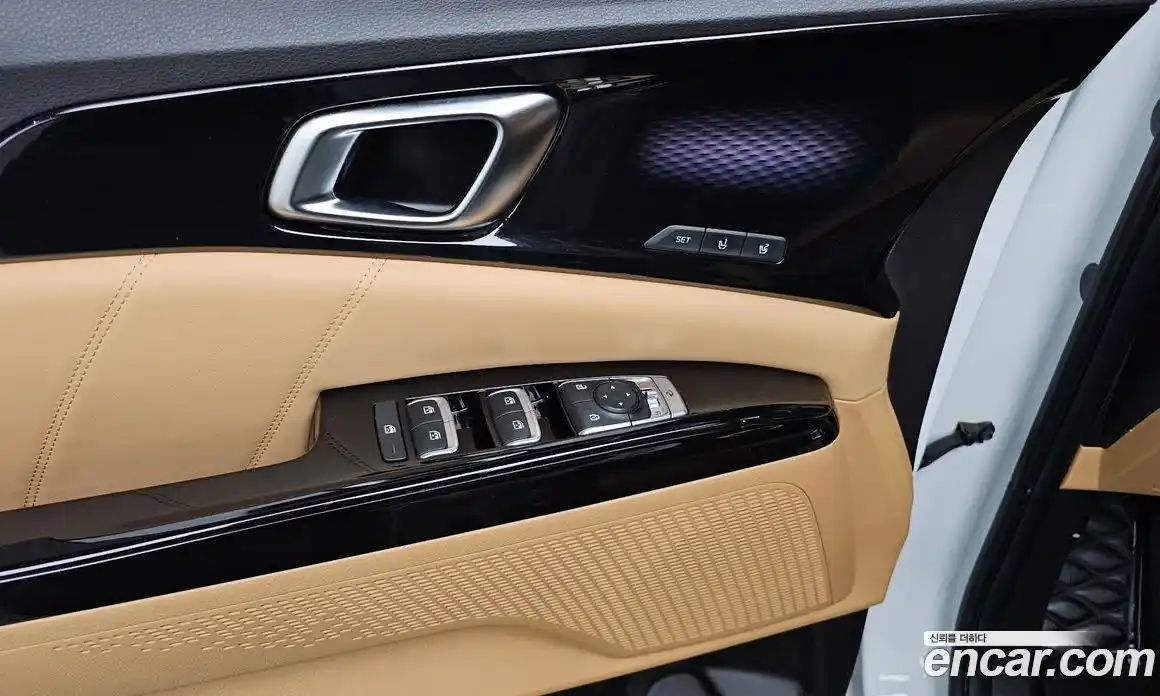 Kia Canival 2022 2.2 Автомат в Москве № 133463, фото 17