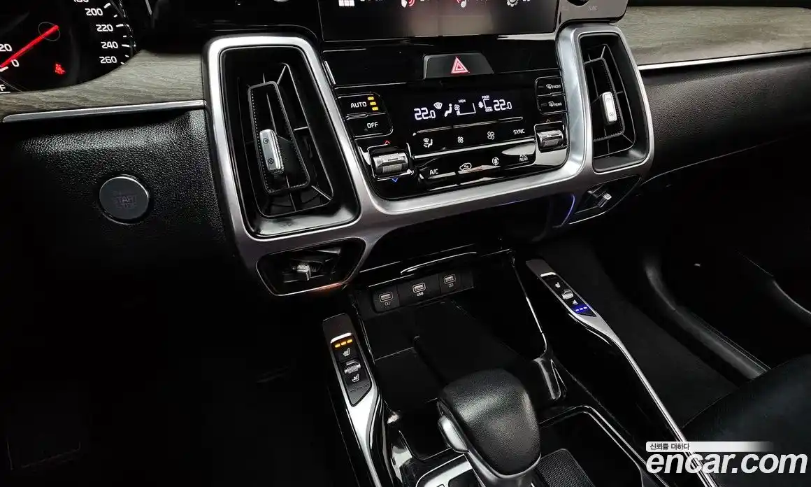 Kia Sorento 2023 2.2 Автомат в Москве № 133711, фото 15