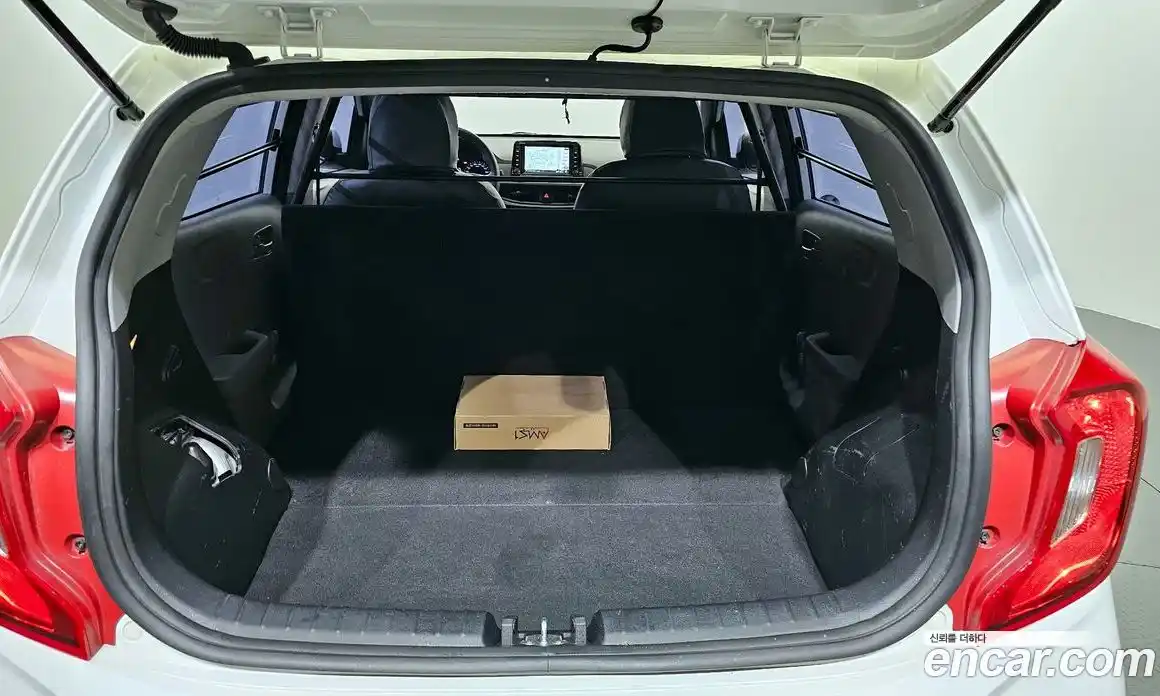 Kia Morning 2021 1.0 Автомат в Москве № 134469, фото 20