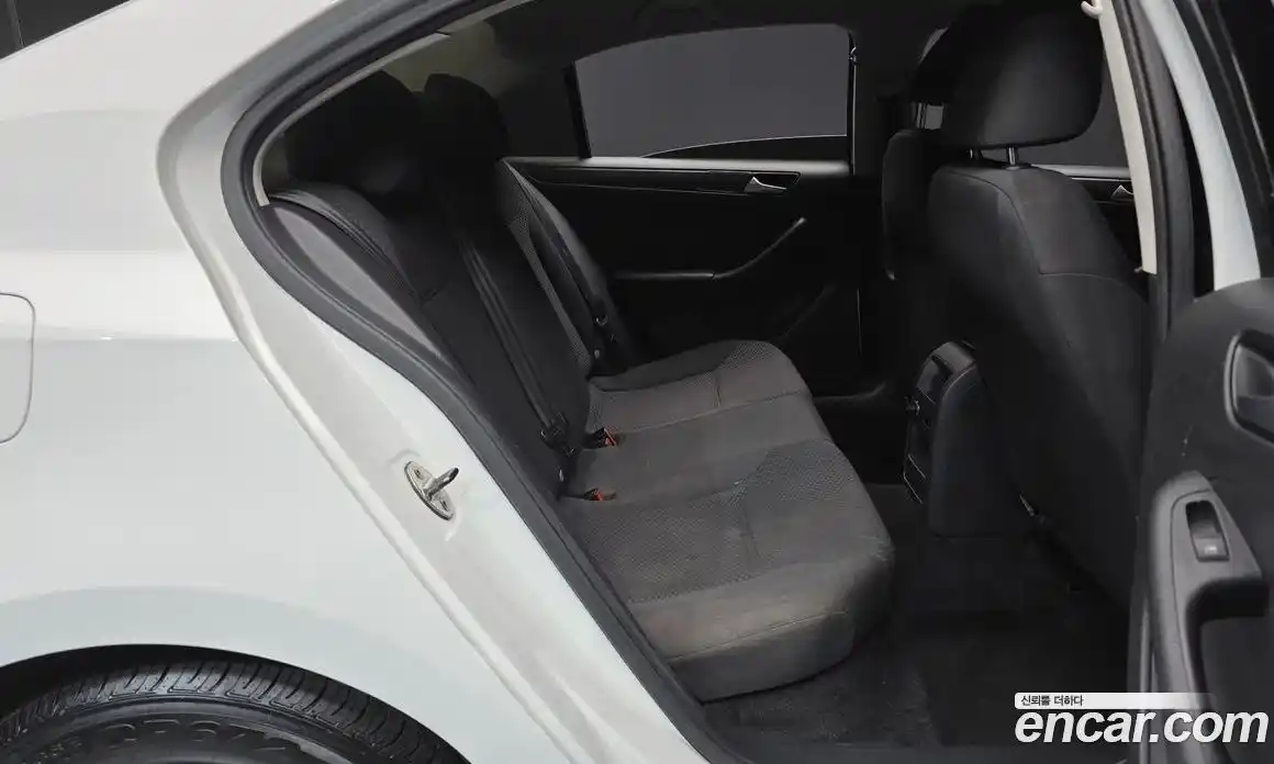 Volkswagen Jetta 2014 2.0 Автомат в Москве № 134743, фото 4