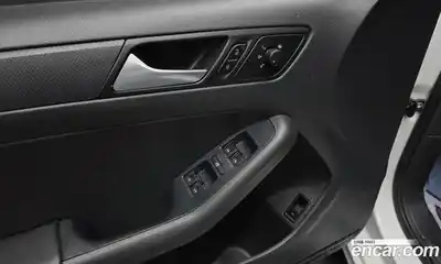 Volkswagen Jetta 2014 2.0 Автомат в Москве № 134743, миниатюра 5