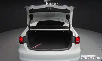 Volkswagen Jetta 2014 2.0 Автомат в Москве № 134743, миниатюра 9