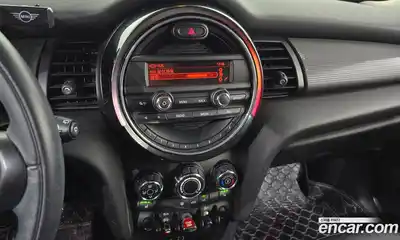 Mini Cooper 2015 1.5 Автомат в Москве № 134785, миниатюра 12