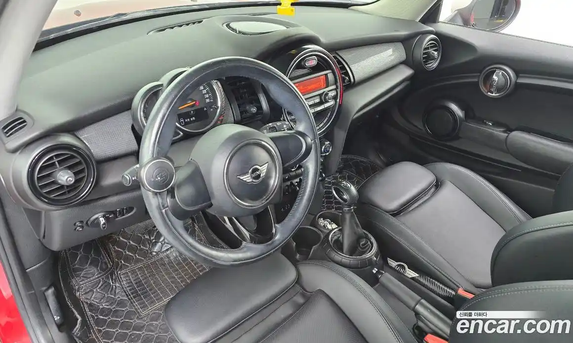 Mini Cooper 2015 1.5 Автомат в Москве № 134785, фото 9