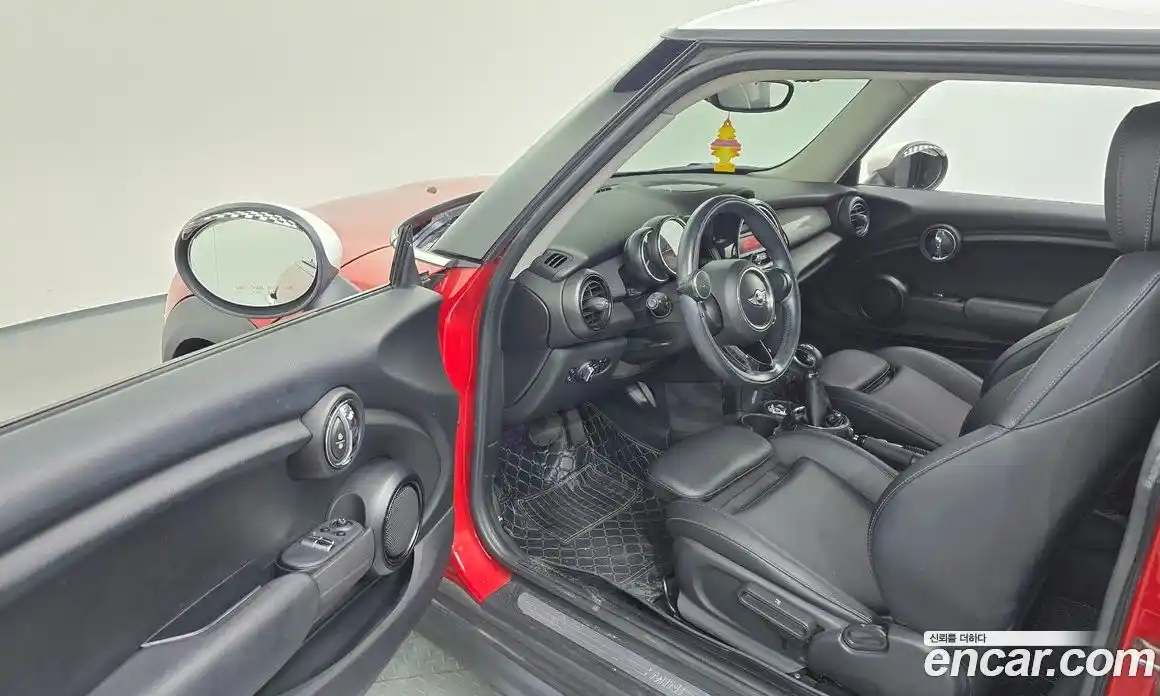 Mini Cooper 2015 1.5 Автомат в Москве № 134785, фото 10