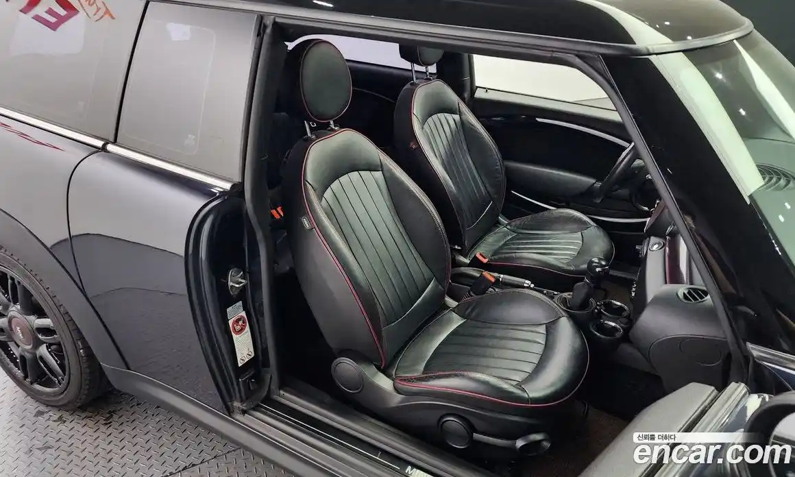 Mini Clubman 2012 1.6 Автомат в Москве № 135938, фото 14