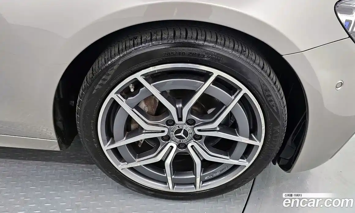 Mercedes-Benz E-Class 2021 1.9 Автомат в Москве № 141950, фото 11