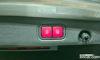 Mercedes-Benz E-Class 2021 1.9 Автомат в Москве № 141950, миниатюра 2