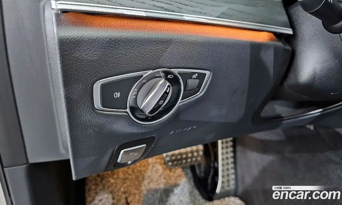 Mercedes-Benz E-Class 2021 1.9 Автомат в Москве № 141950, фото 9