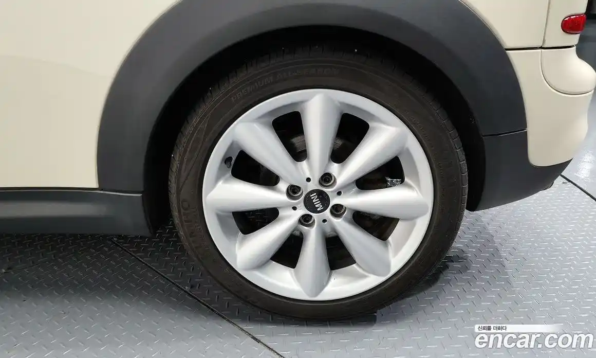 Mini Clubman 2013 2.0 Автомат в Москве № 144439, фото 12