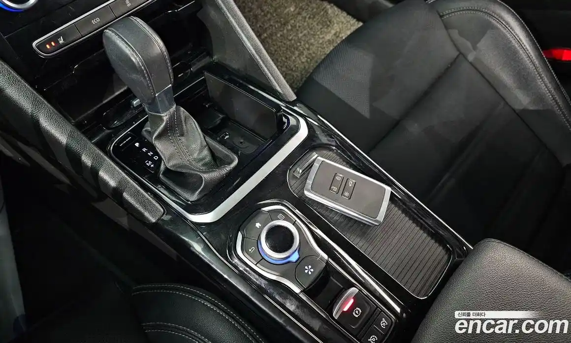 Renault SM6 2020 2.0 Автомат в Москве № 146783, фото 17