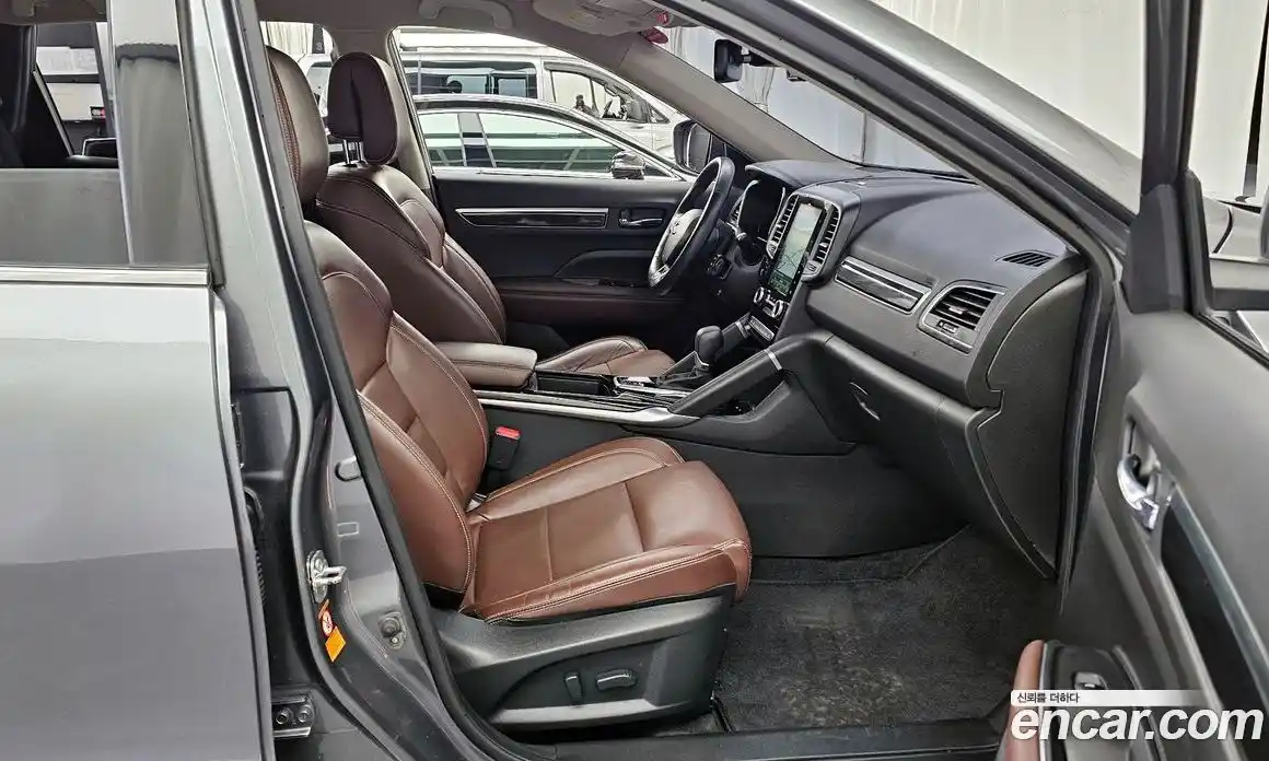 Renault QM6 2017 2.0 Автомат в Москве № 147735, фото 15