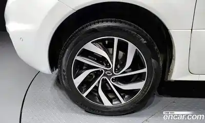 Renault QM5 2015 2.0 Автомат в Москве № 148634, миниатюра 4