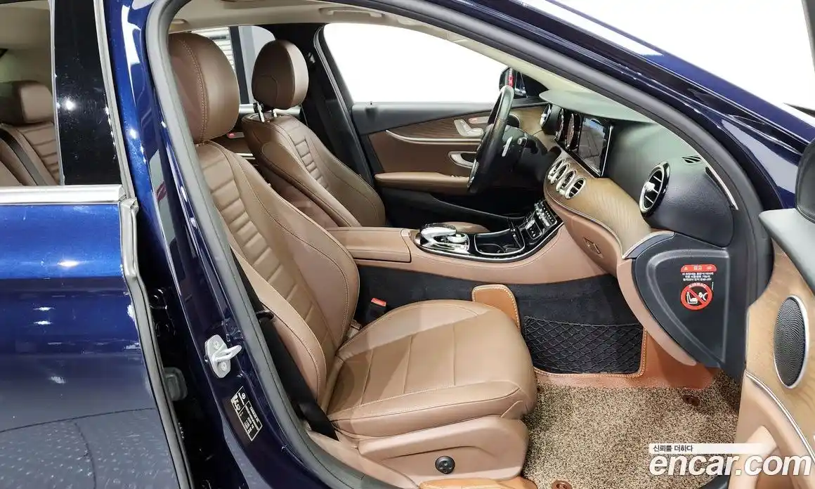 Mercedes-Benz E-Class 2018 2.0 Автомат в Москве № 150634, фото 16