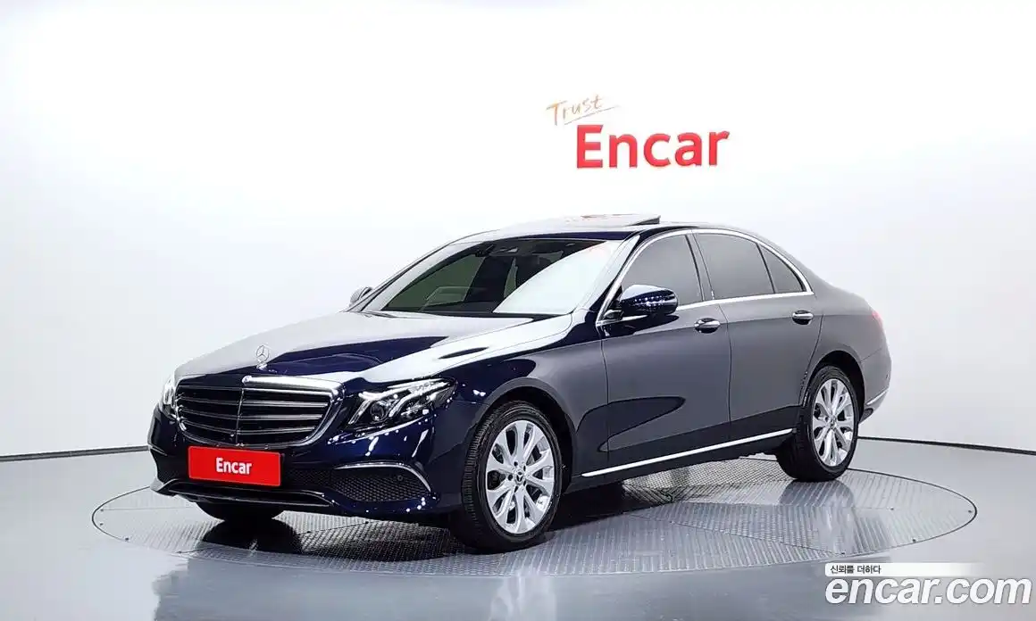 Mercedes-Benz E-Class 2018 2.0 Автомат в Москве № 150634, фото 17