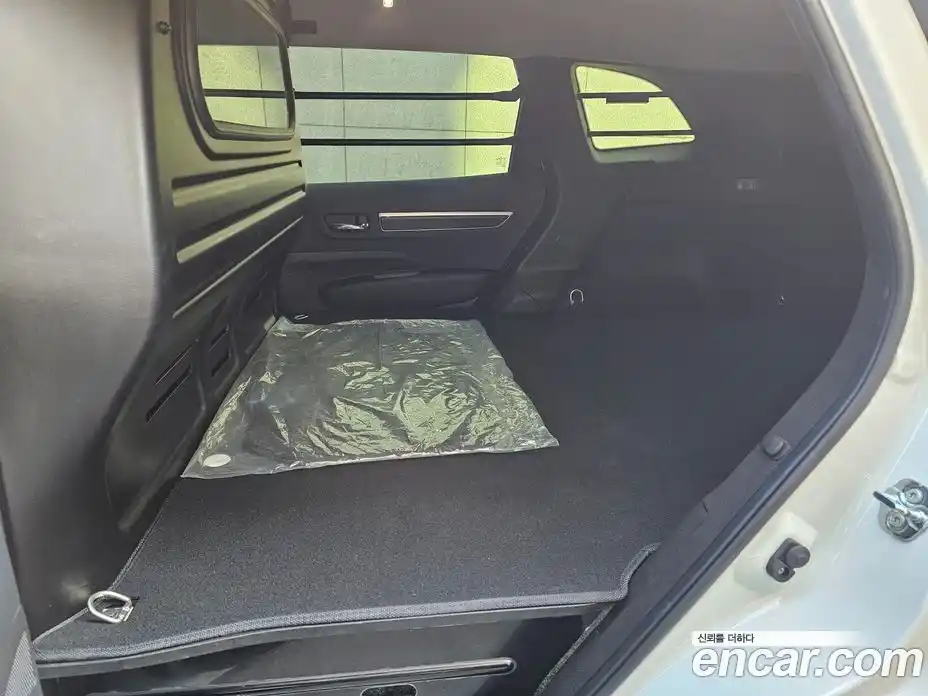 Renault QM6 2024 2.0 Автомат в Москве № 152322, фото 9