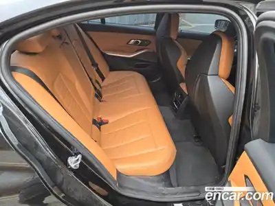 BMW 3-Series 2023 3.0 Автомат в Москве № 154794, миниатюра 9