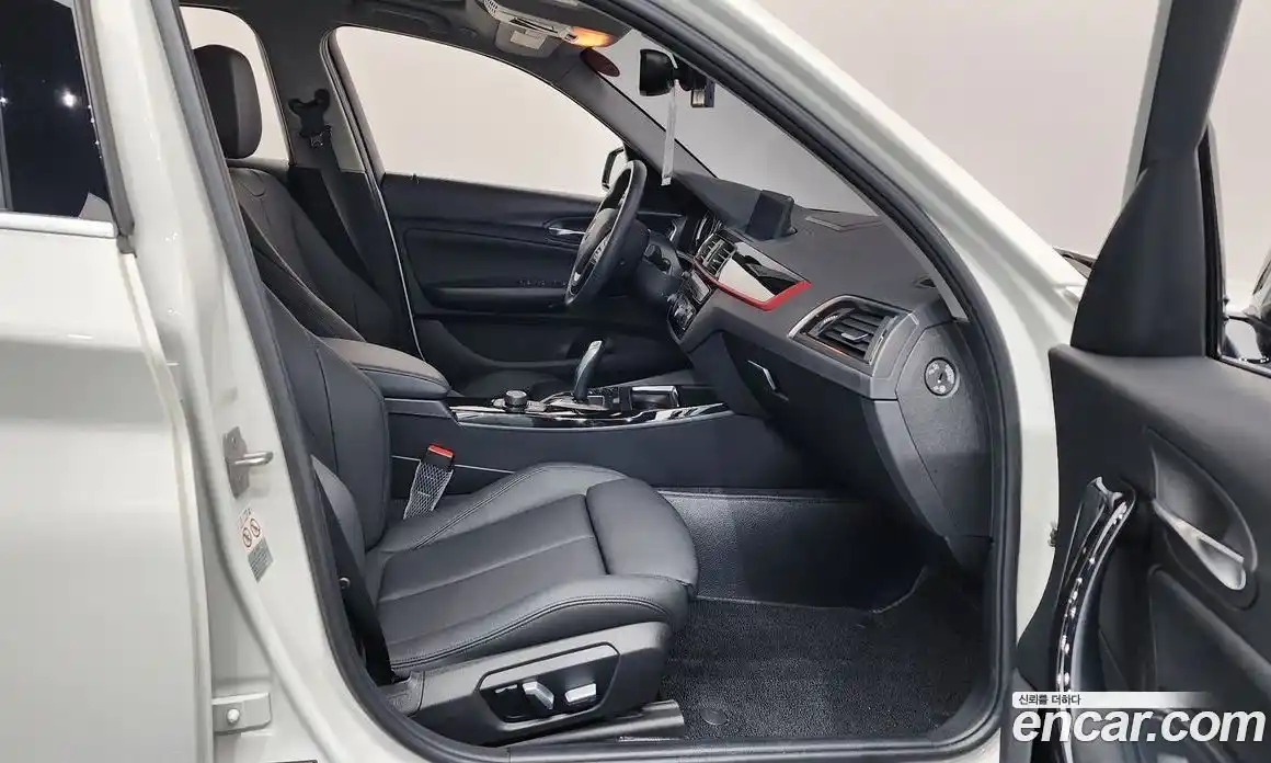 BMW 1-Series 2019 2.0 Автомат в Москве № 159296, фото 18