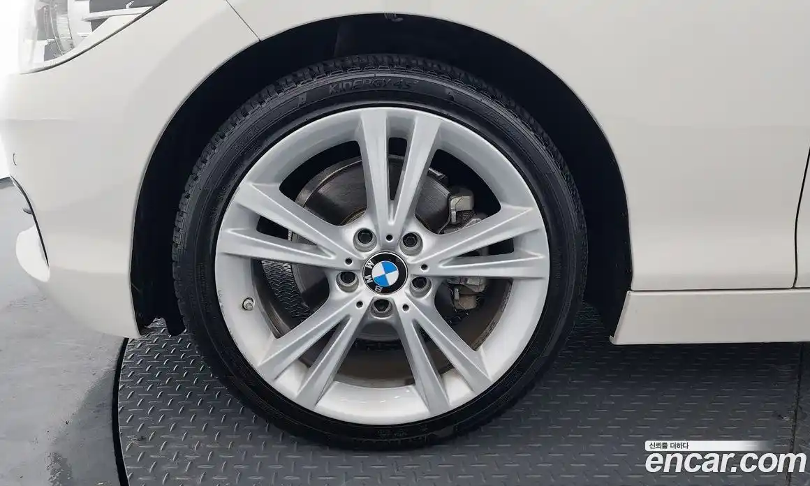 BMW 1-Series 2019 2.0 Автомат в Москве № 159296, фото 6