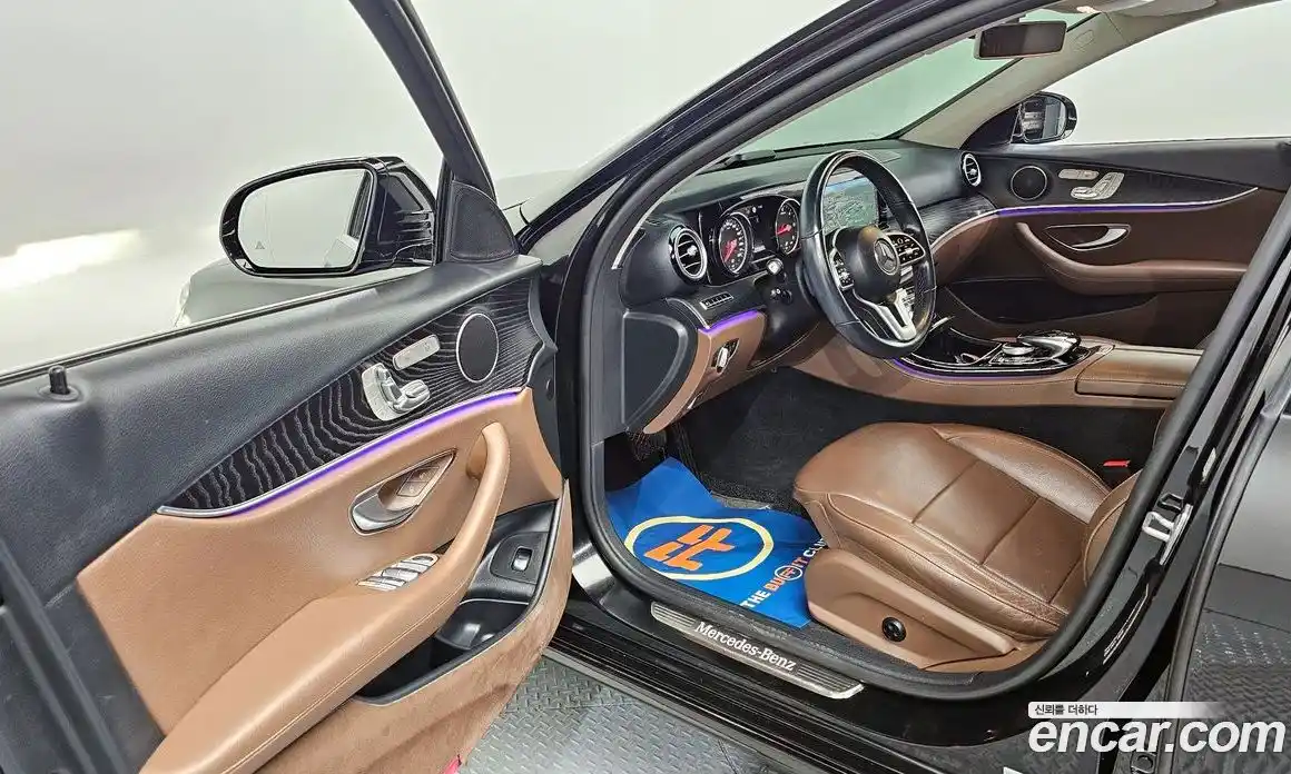 Mercedes-Benz E-Class 2020 1.9 Автомат в Москве № 160550, фото 4