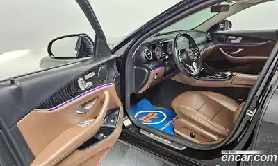 Mercedes-Benz E-Class 2020 1.9 Автомат в Москве № 160550, миниатюра 4