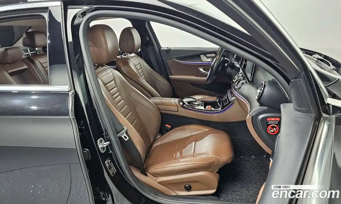 Mercedes-Benz E-Class 2020 1.9 Автомат в Москве № 160550, фото 5