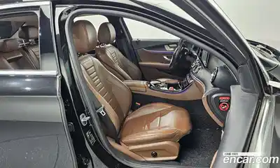 Mercedes-Benz E-Class 2020 1.9 Автомат в Москве № 160550, миниатюра 5