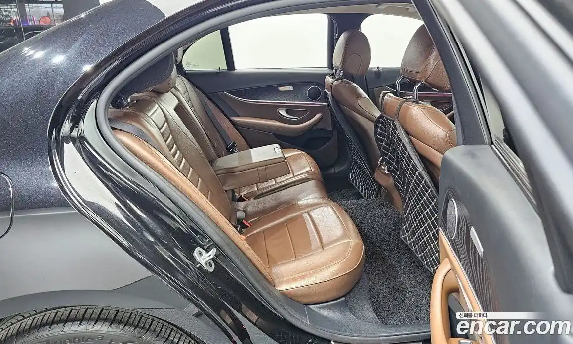 Mercedes-Benz E-Class 2020 1.9 Автомат в Москве № 160550, фото 9