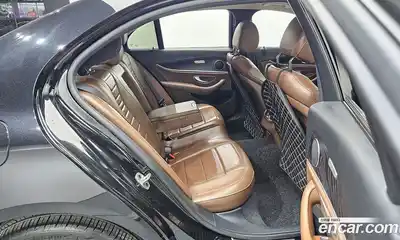 Mercedes-Benz E-Class 2020 1.9 Автомат в Москве № 160550, миниатюра 9