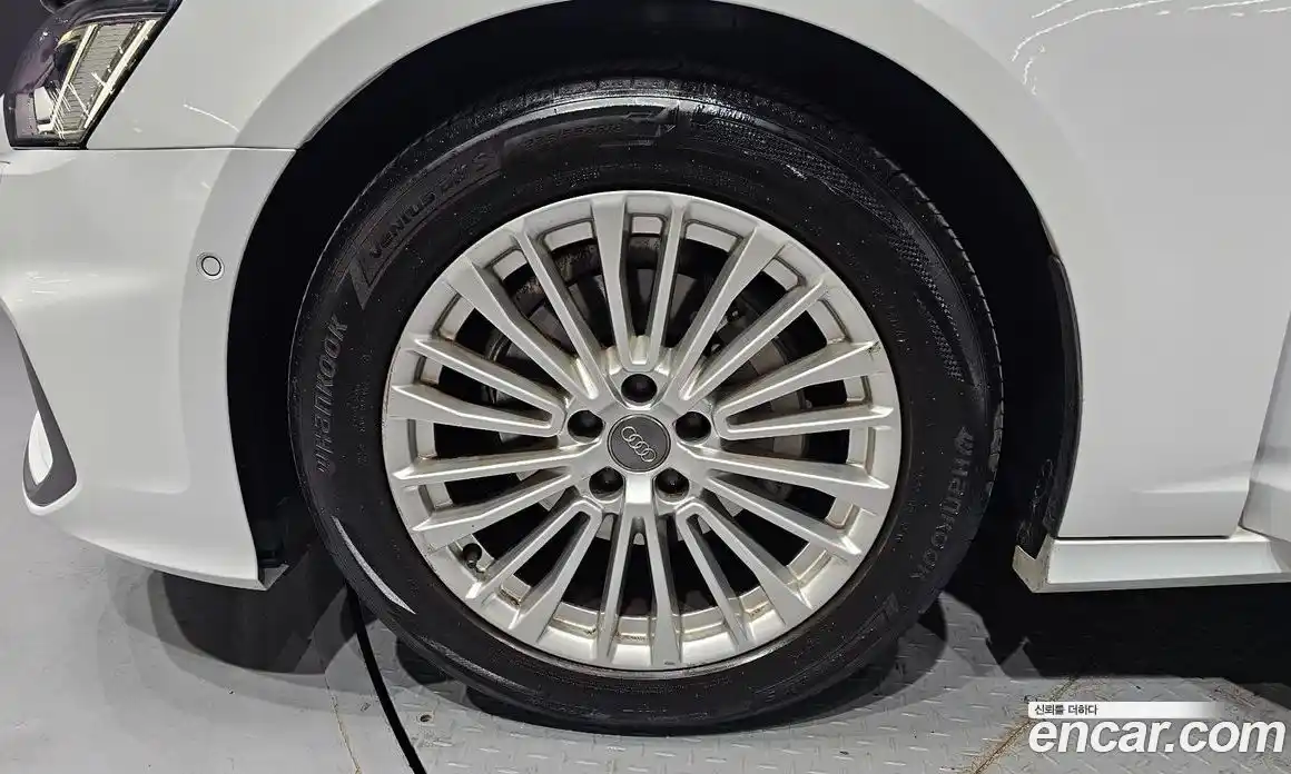 Audi A6 2020 2.0 Автомат в Москве № 163025, фото 5