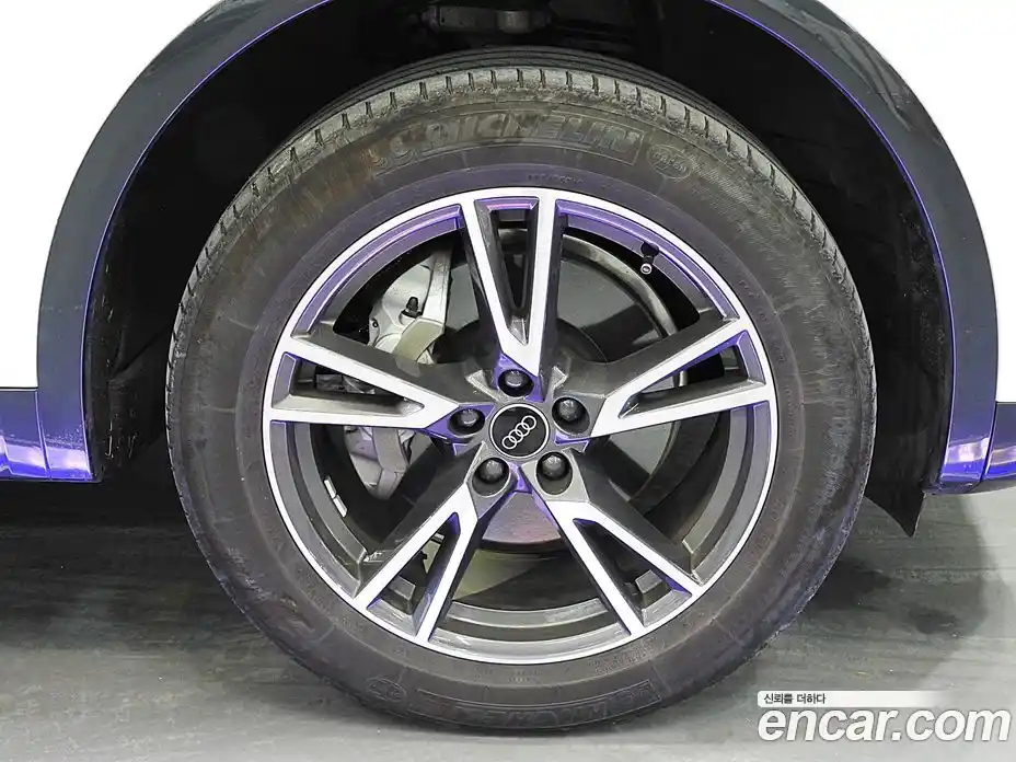 Audi Q5 2021 2.0 Автомат в Москве № 164059, фото 5