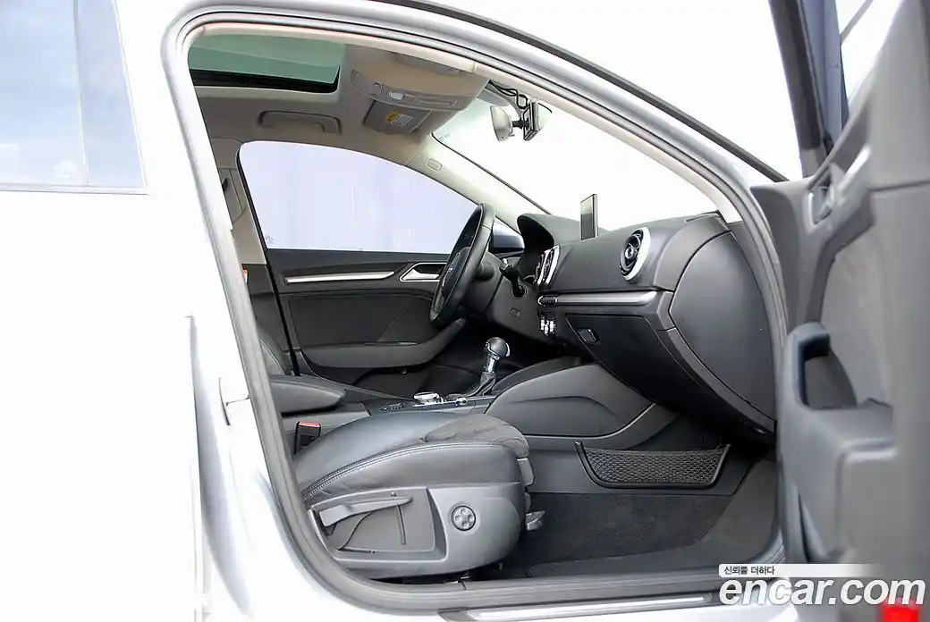 Audi A3 2016 2.0 Автомат в Москве № 164088, фото 14