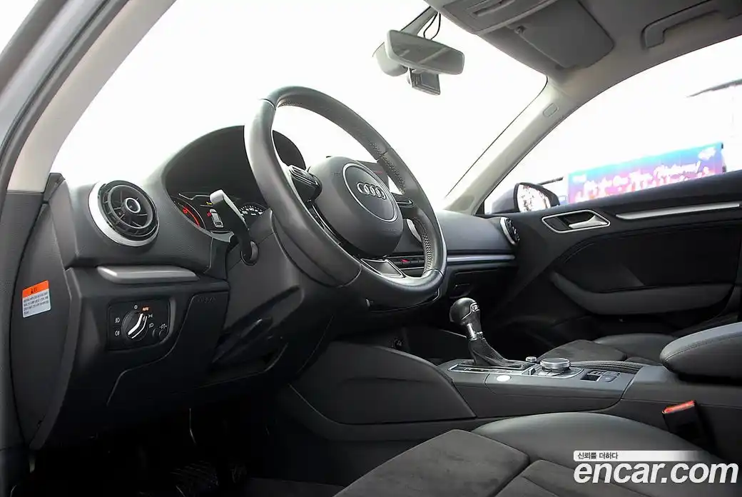 Audi A3 2016 2.0 Автомат в Москве № 164088, фото 15