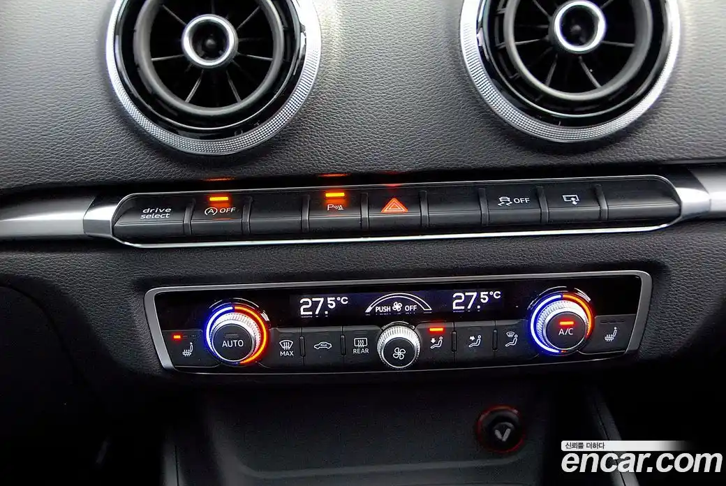 Audi A3 2016 2.0 Автомат в Москве № 164088, фото 10