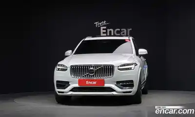 Volvo XC90 2023 2.0 Автомат в Москве № 164711, миниатюра 9
